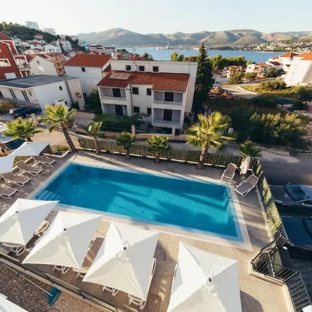 Stunning In Okrug Gornji * Trogir