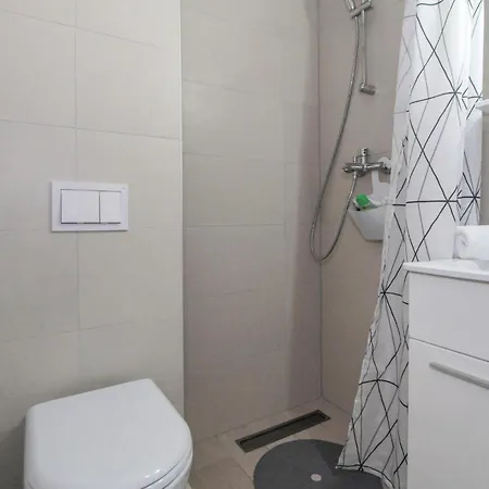 Stunning In Okrug Gornji Apartment